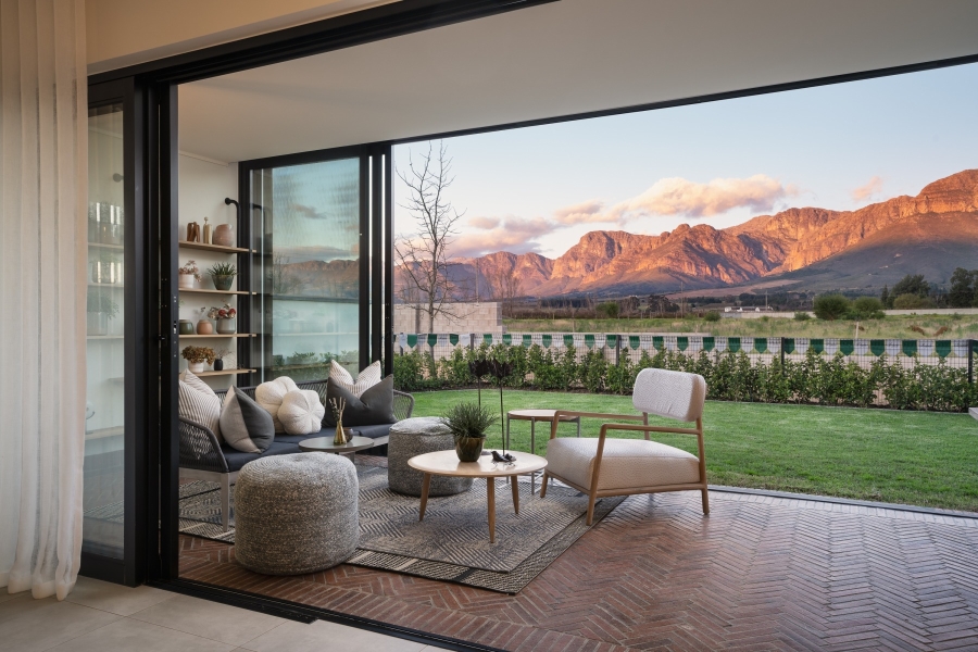 3 Bedroom Property for Sale in Drakenzicht Western Cape